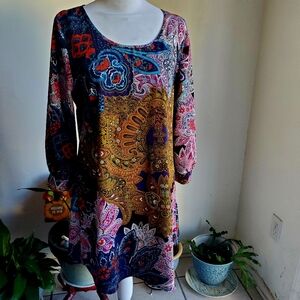 Rue21, women mini  dress long sleeve. Sz M.